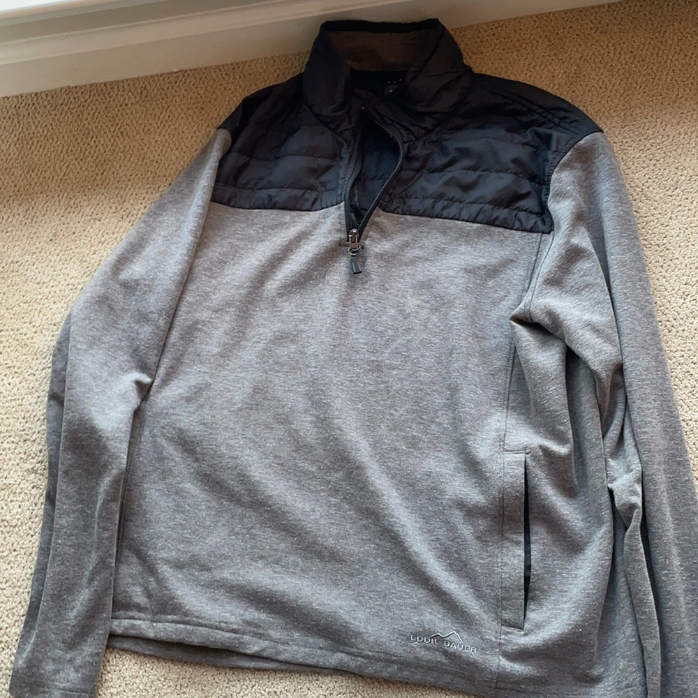 Men’s large Eddie Bauer pullover